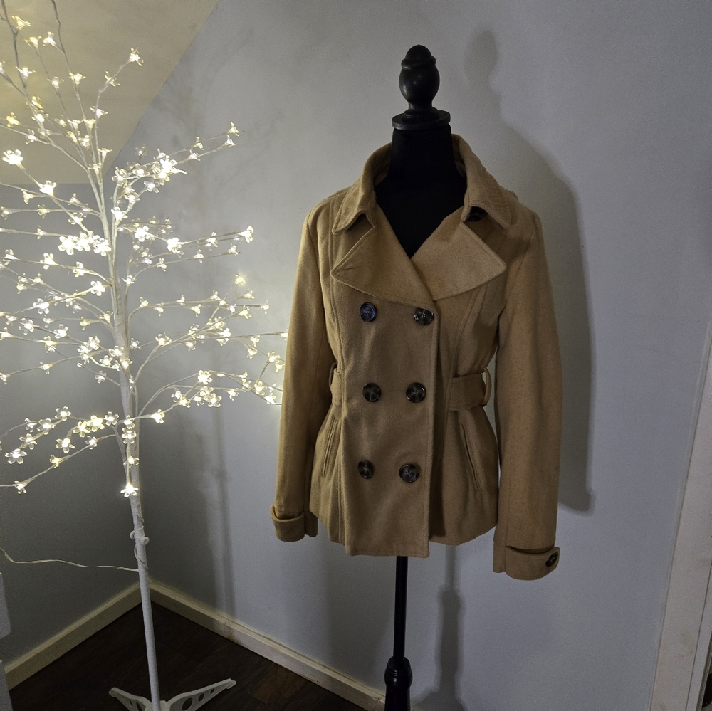 Stylish Tan Double-Breasted Coat